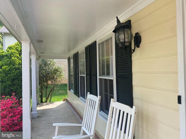 Foto del edificio - 947 Farm Haven Dr