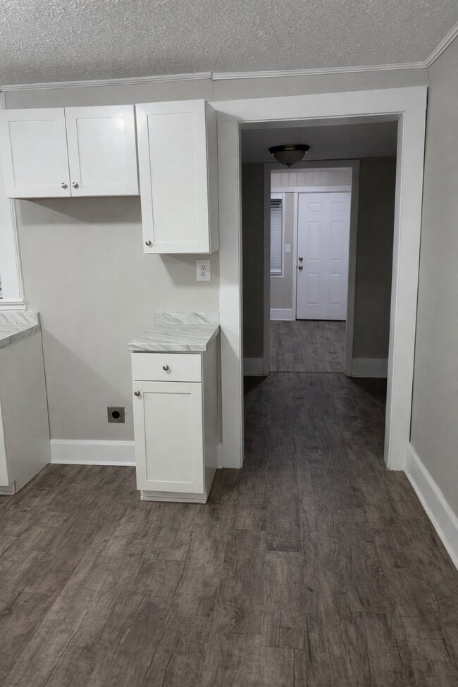 Foto del edificio - 554 Lynmore Ave