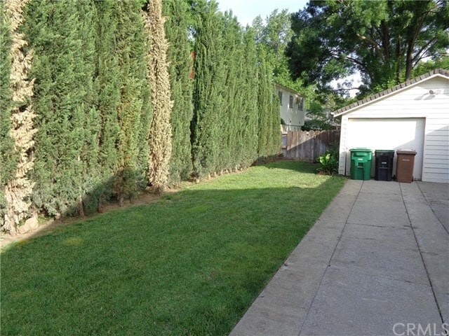 Building Photo - 464 E 6th Ave