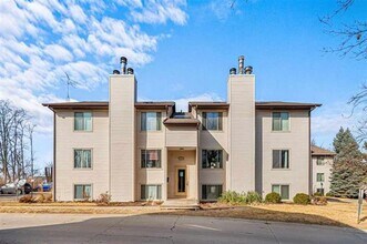 Building Photo - 942 23rd Ave Pl