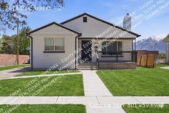 Building Photo - 7879 Oak St