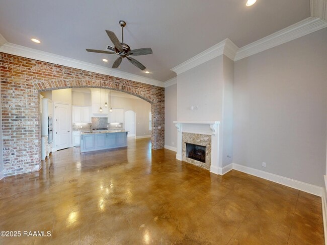 Building Photo - 405 Dunvegan Ct