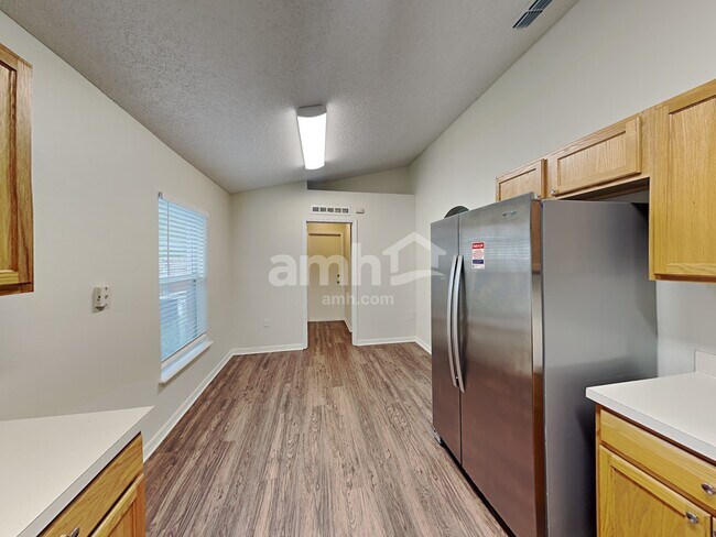 Building Photo - 3551 Talisman Dr