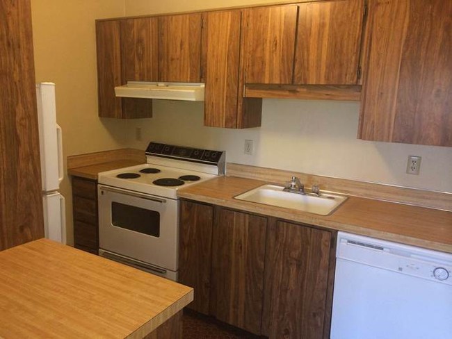 Building Photo - Sylvan Heights Condo - Minutes From Downtown