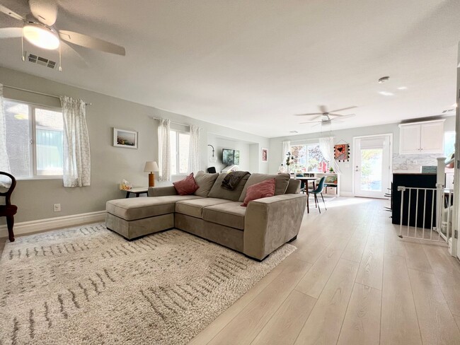 Building Photo - COMING SOON!  3BD/3BD UPDATED HOME IN RHOD...