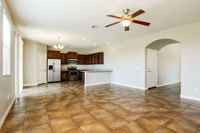 Building Photo - 5561 E Jaeger St