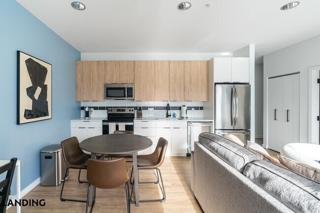 Foto del edificio - 221 E Oak St