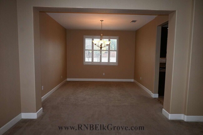 Foto del edificio - Resident Benefit Package Property