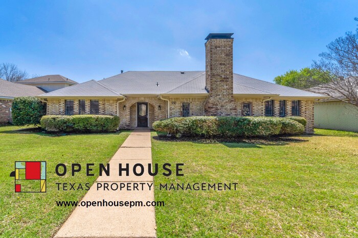 Primary Photo - 810 Rivercrest Blvd, Allen
