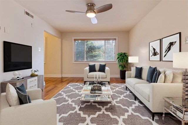 Foto del edificio - 2004 3rd St NE