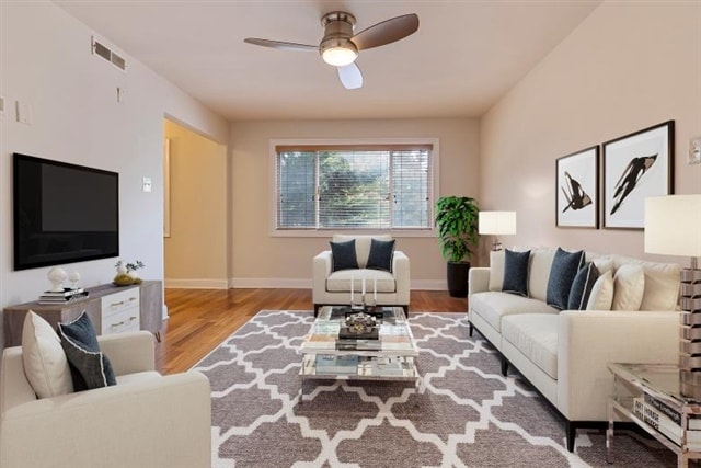 Building Photo - 2004 3rd St NE