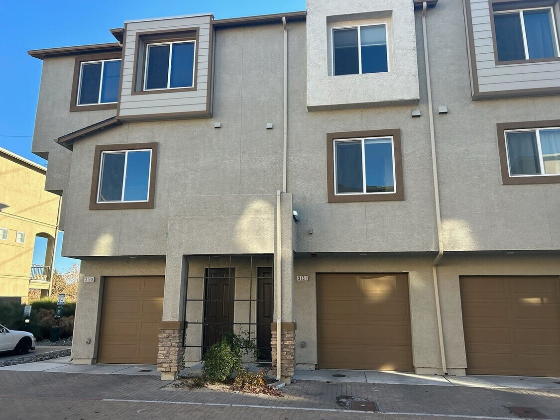 3151 Sterling Ridge Sparks NV 89431 Ginoc... House Rental in Sparks