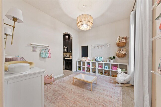 Building Photo - 4938 Sprint Cir