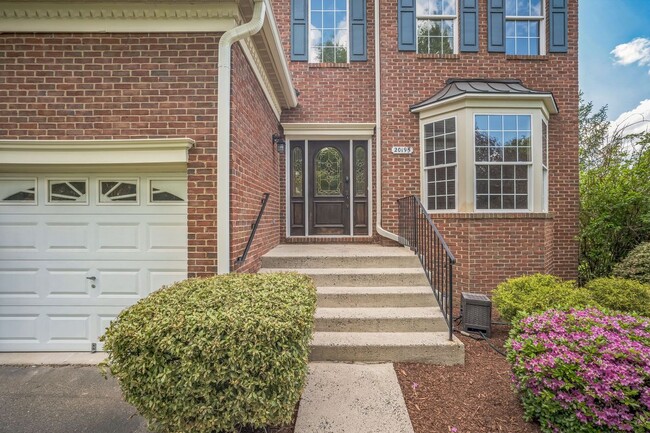 Foto del edificio - 20195 Hidden Creek Ct