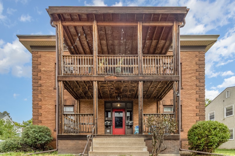 Foto principal - 822 W 35th St