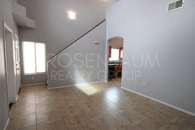 Foto del edificio - 15237 S Moon Valley Rd