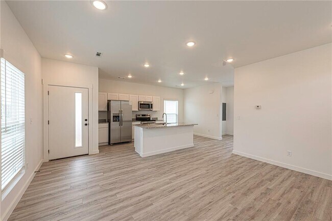 Foto del edificio - 621 St Charles Pl