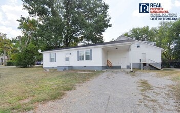 Building Photo - 401 Dunnaway St