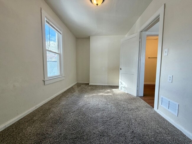 Building Photo - 1440 Smith St