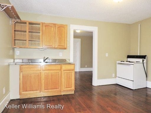 Building Photo - 305 Montgomery St