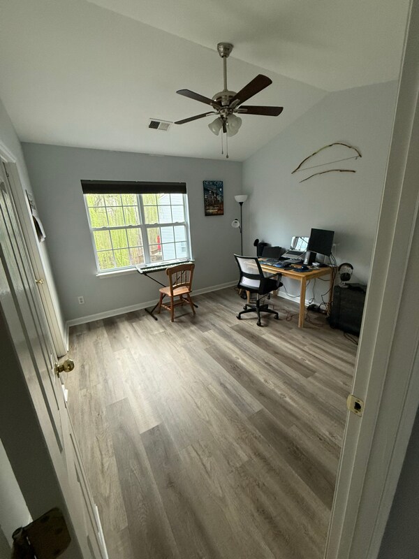 Foto del edificio - 3781 Winborne Ln