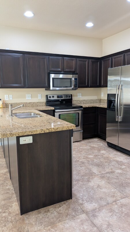 Foto del edificio - 7895 Spring Station Way