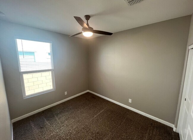 Foto del edificio - 8530 W Millerton Way