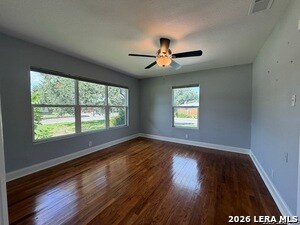 Foto del edificio - 2555 W Kings Hwy