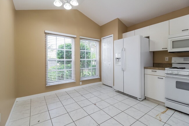 Building Photo - 500 Tuten Trail
