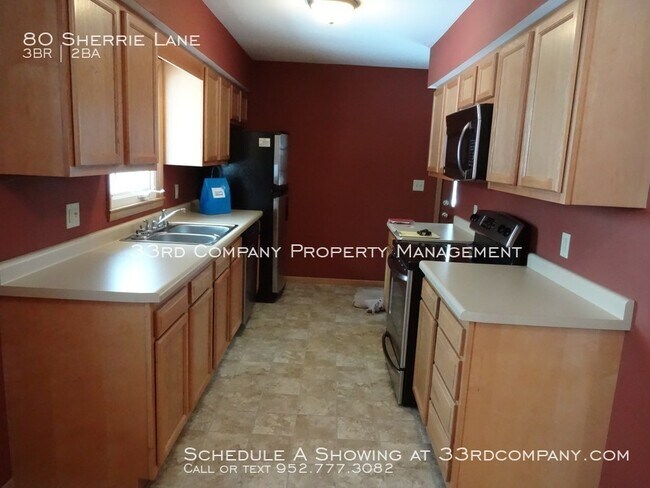 Building Photo - Woodbury 3 Bedroom Home with Fenced Yard!