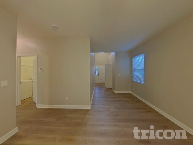 Building Photo - 745 Brooke Nicole Place