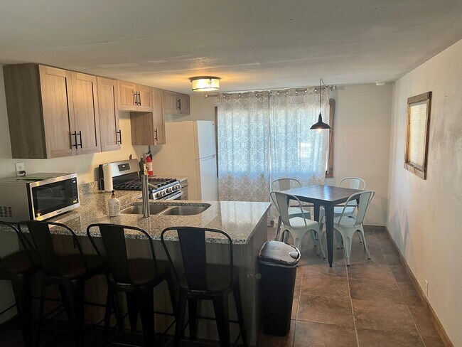 Building Photo - 2 Bedroom in Veyo