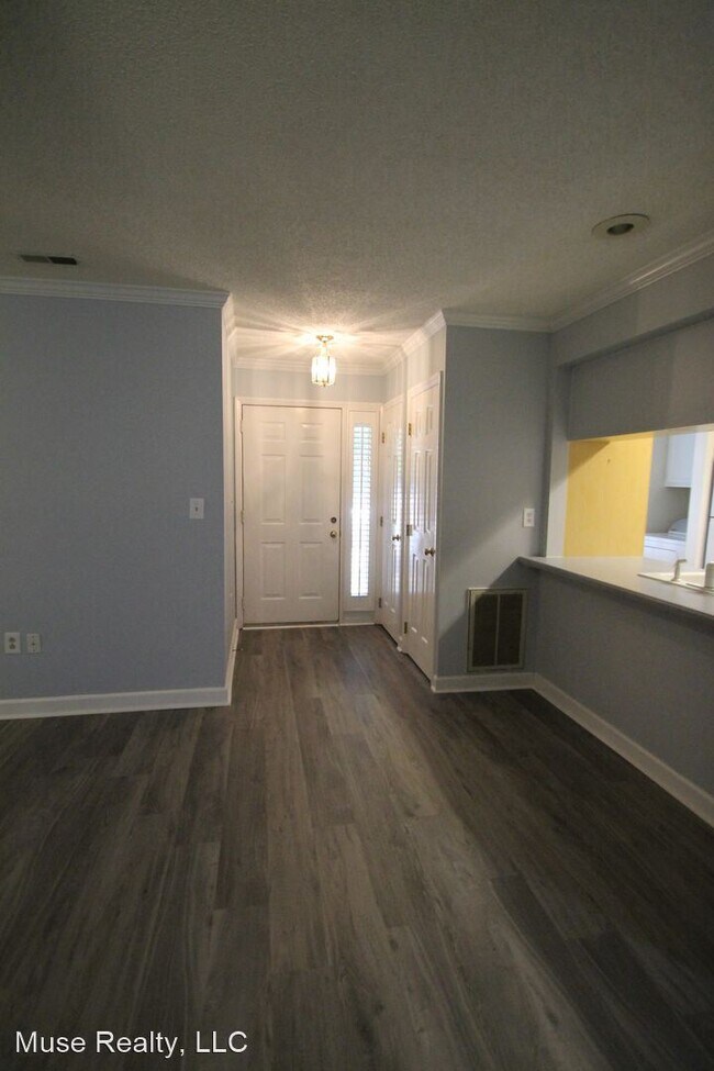Building Photo - 2 br, 2 bath House - 806 Beech Drive