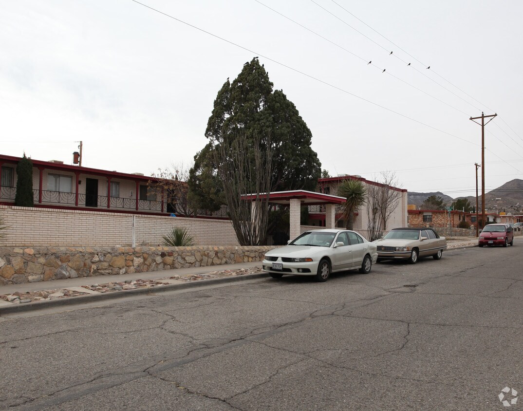 Building Photo - Park Foothill Apartments