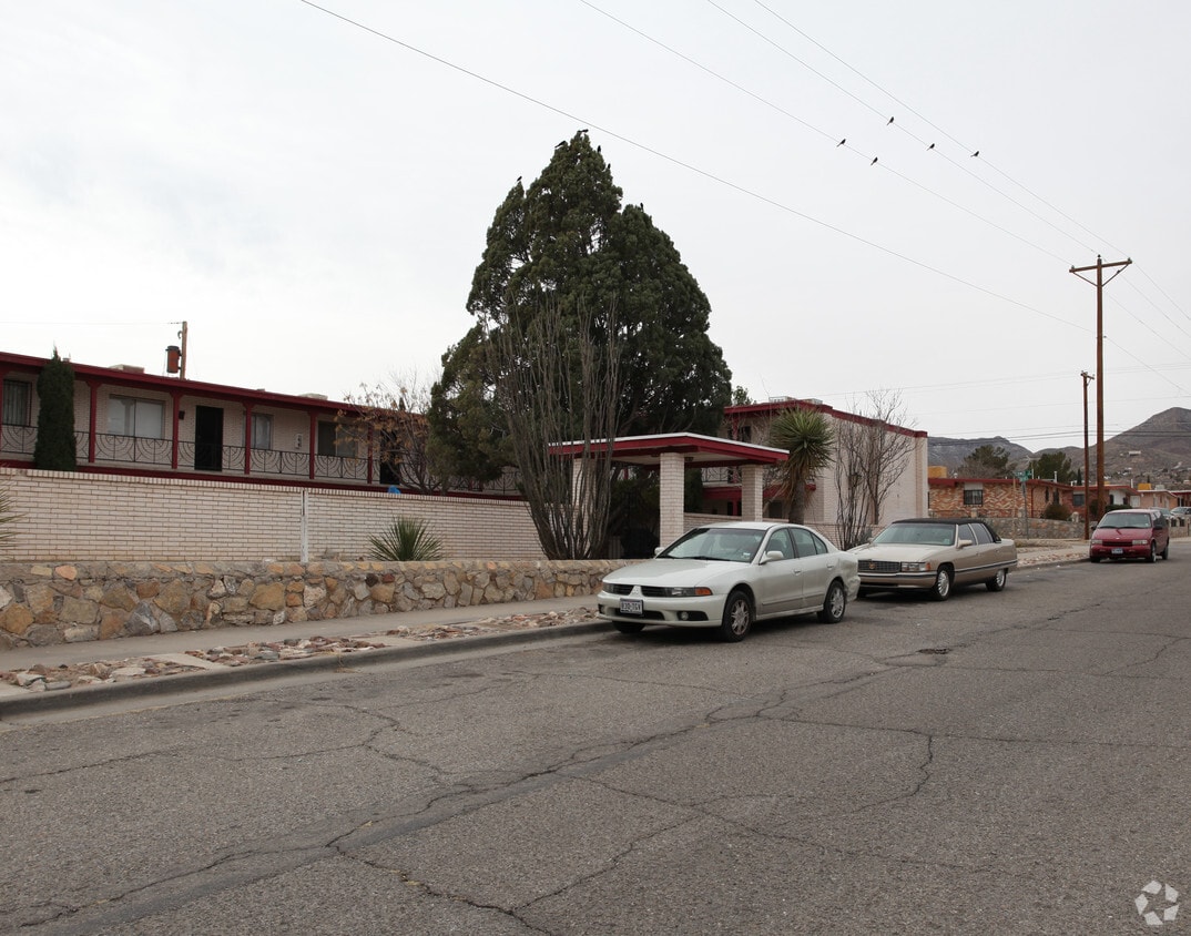 Park en Foothill Apartaments - Park Foothill Apartments