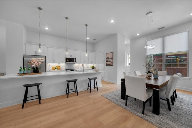 Foto del edificio - 13351 Goodland St