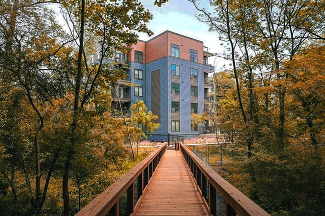 Building Photo - NOVEL West Midtown by Crescent Communities