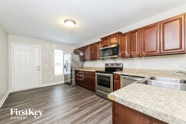 Building Photo - 4971 Trent Hill Dr