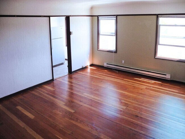 Foto del edificio - 6209 1/2 15th Ave NW-304