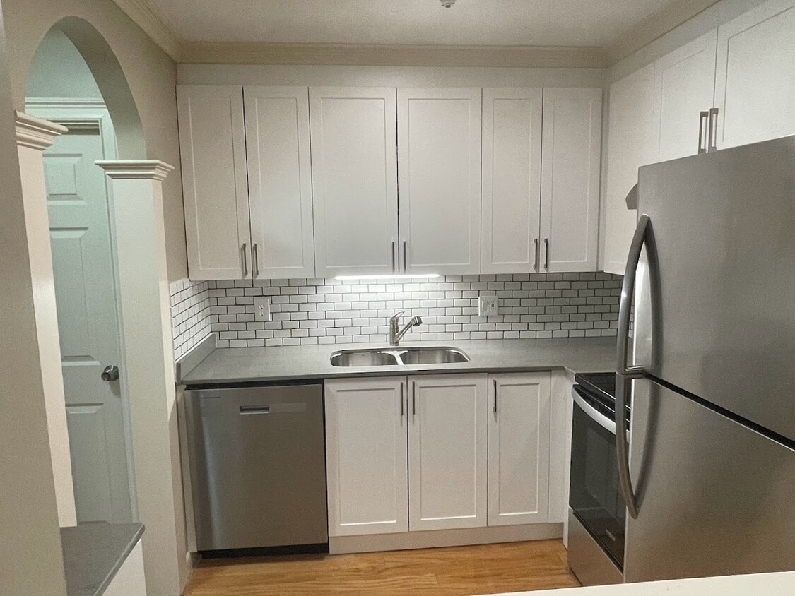 159 Bittersweet Ln Unit 132, Randolph, MA 02368 Apartments in