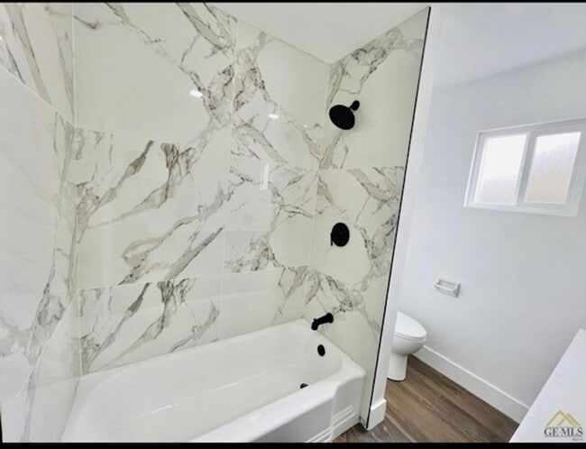 Building Photo - REMODELED 3 bed 2 bath in SW