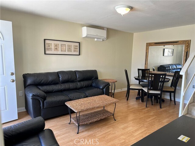 Foto del edificio - 24640 Stewart St