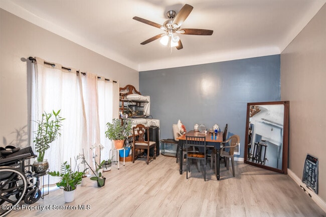 Building Photo - 1230 Vine St