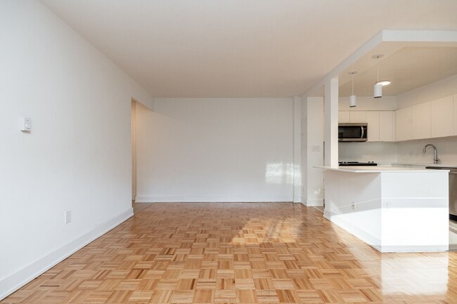 Photo du bâtiment - 265 Dixon Road