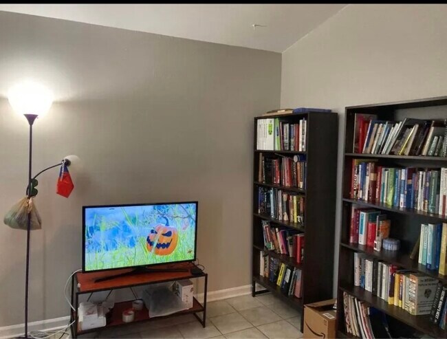 Foto del edificio - 1495 Oakpointe Dr SW