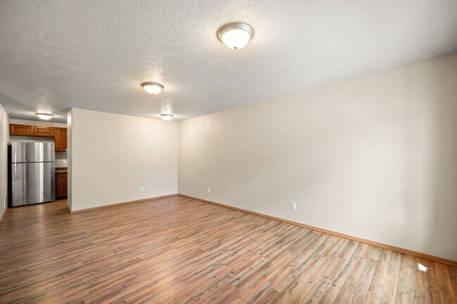 Foto del edificio - 2903-2907 E. 4th Ave.