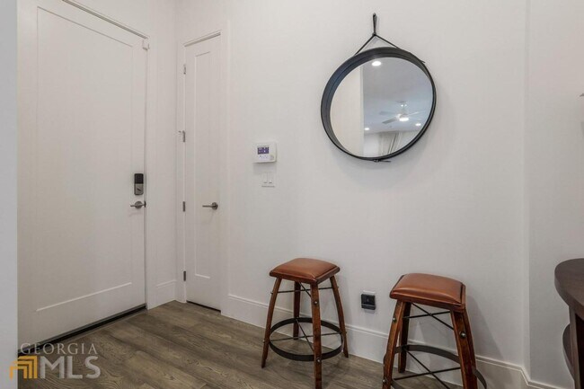 Building Photo - 1494 Red Fox Dr NE
