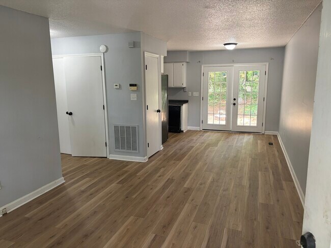 Foto del edificio - 839 Barringer Dr
