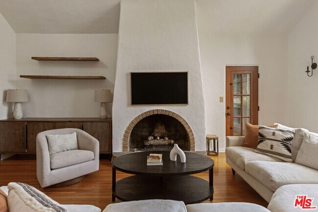 Building Photo - 1700 Morada Pl