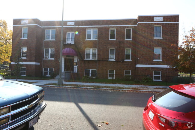 Building Photo - Sherman Manor Condos